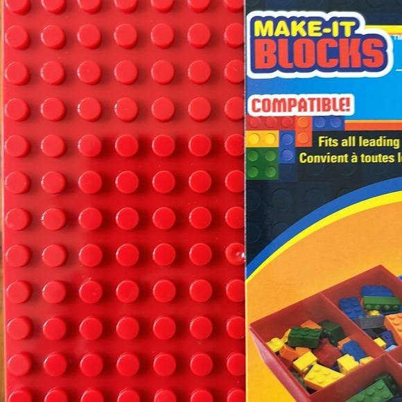 NWT MAKE-IT BLOCKS - Blocks Storage Case - RED Lid and BLUE Container Bottom - Picture 5 of 7